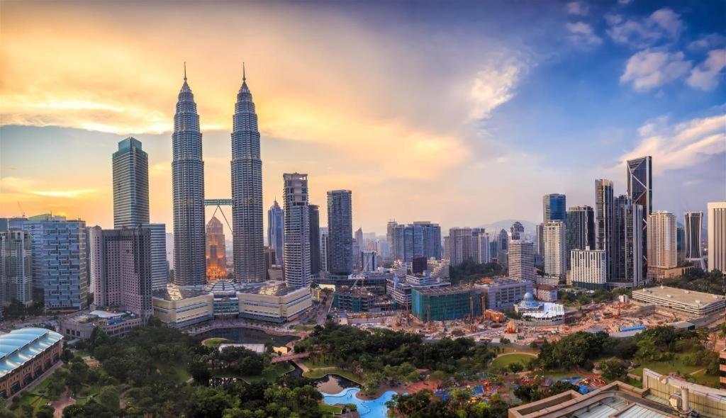 Kuala Lumpur International Hotel Esterno foto