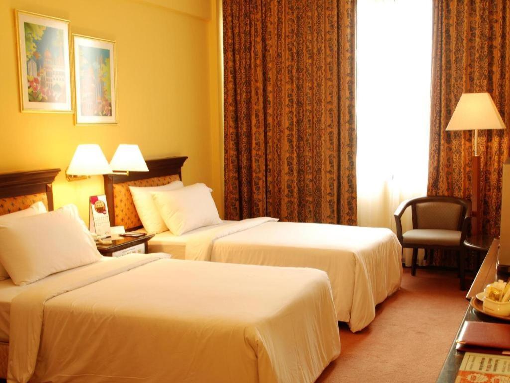 Kuala Lumpur International Hotel Esterno foto